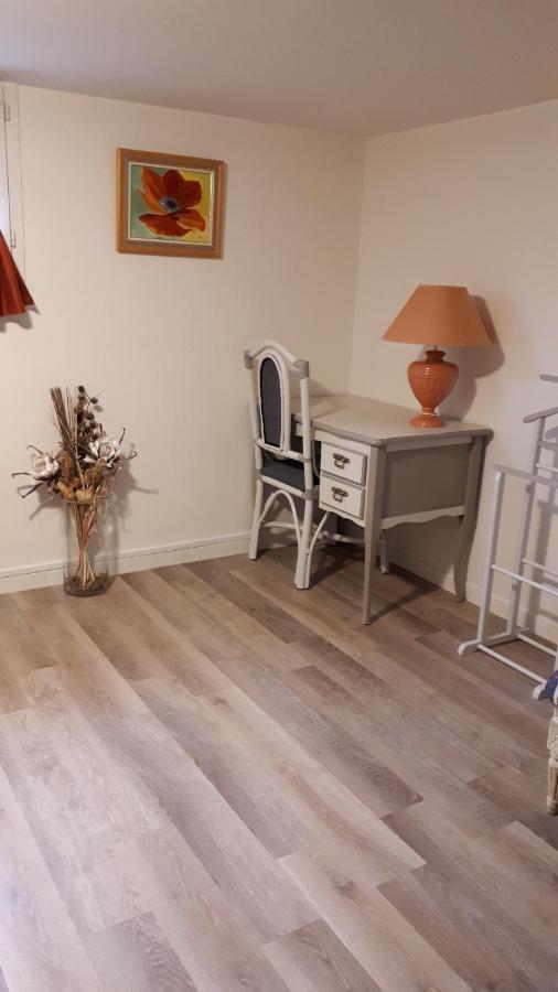 T1 Dans Maison Au Calme Réalmont Extérieur photo